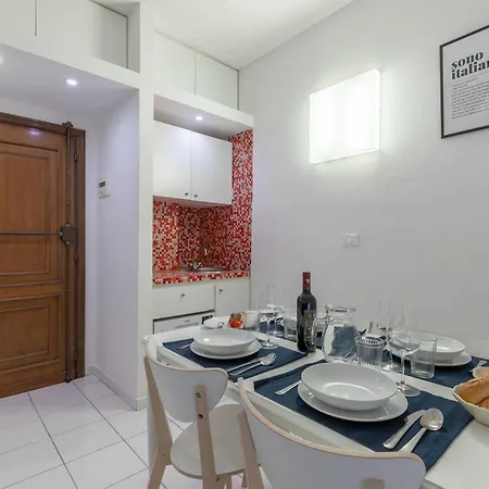 Charming Loft Near The Duomo Cathedral Floransa