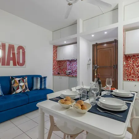 Daire Charming Loft Near The Duomo Cathedral *