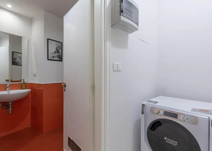 Апартаменты Charming Loft Near The Duomo Cathedral *
