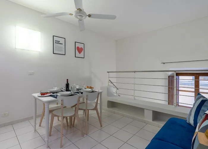 Апартаменты Charming Loft Near The Duomo Cathedral Флоренция