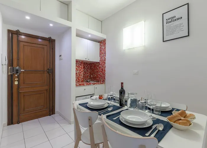 Charming Loft Near The Duomo Cathedral Флоренция